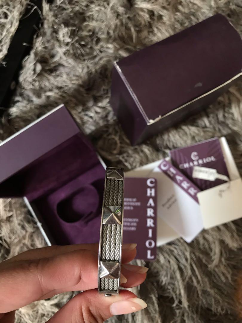 Charriol Bangle Rockstud (Category: Luxury Accessories) located in Manila. Submitted by chechemangoba1615 (Listing ID 1030396038, Image 3). Description: Sign of usage Authenticity card Complete with box.