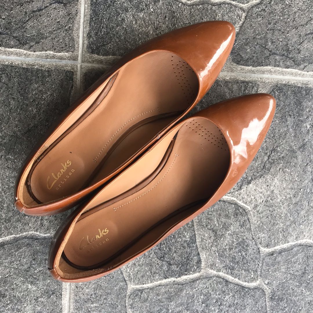 clarks flats sale