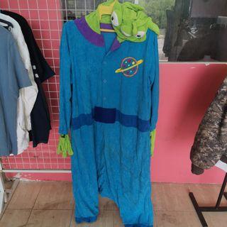 Toy Story Alien Men S Fashion Carousell Malaysia