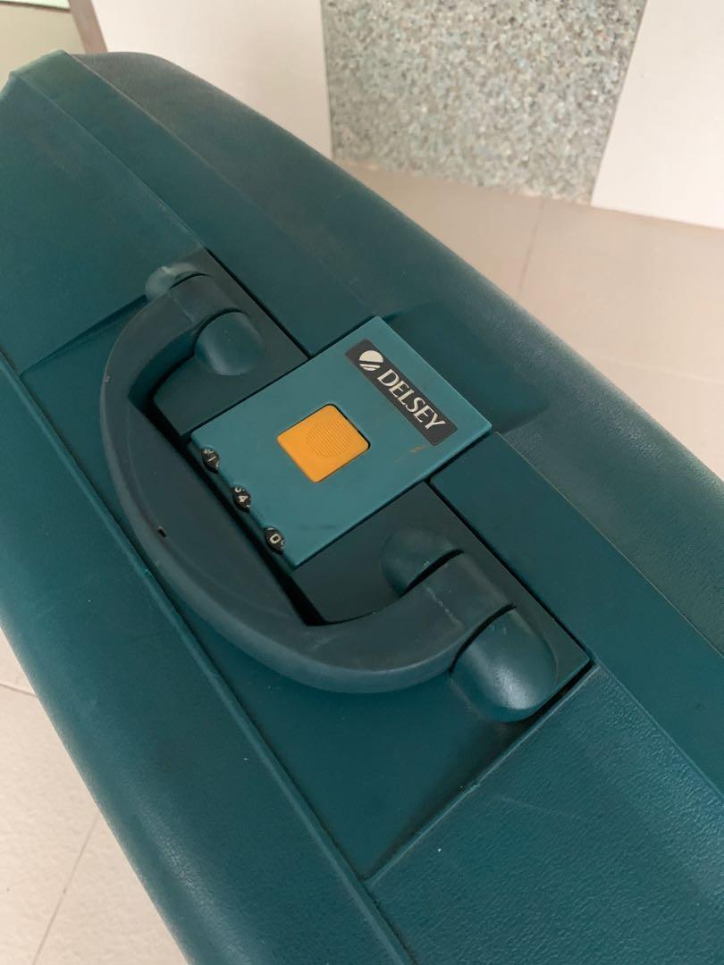 DELSEY Oyster Clamshell Large Suitcase 4 Wheel 28” Luggage with LifeTime Guarantee!, Hobbies