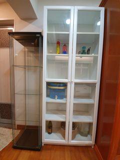 DISPLAY CABINET IN GOOD CONDITION