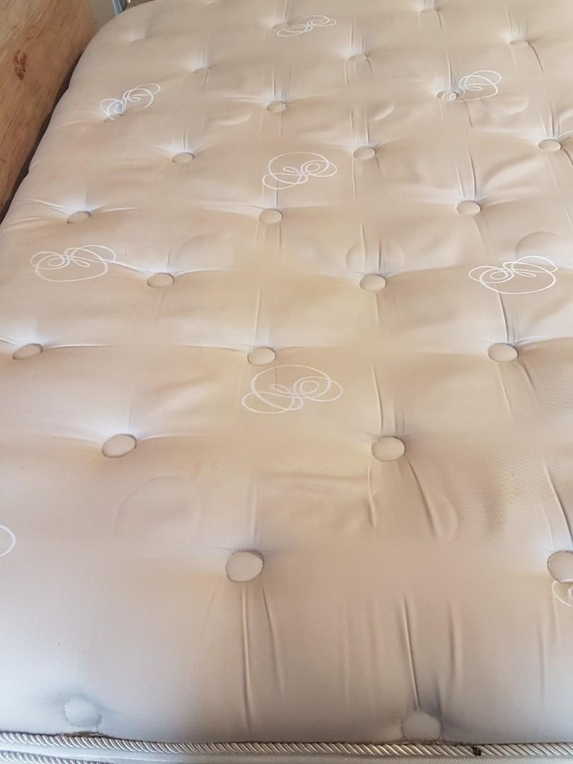 Dunlopillo *Nottingham* Mattress Queen size, Furniture & Home Living