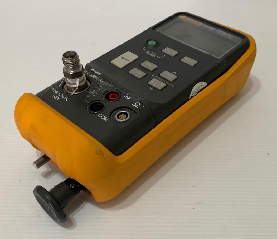 Fluke 718 30G Pressure Calibrator, Health & Nutrition, Health Monitors