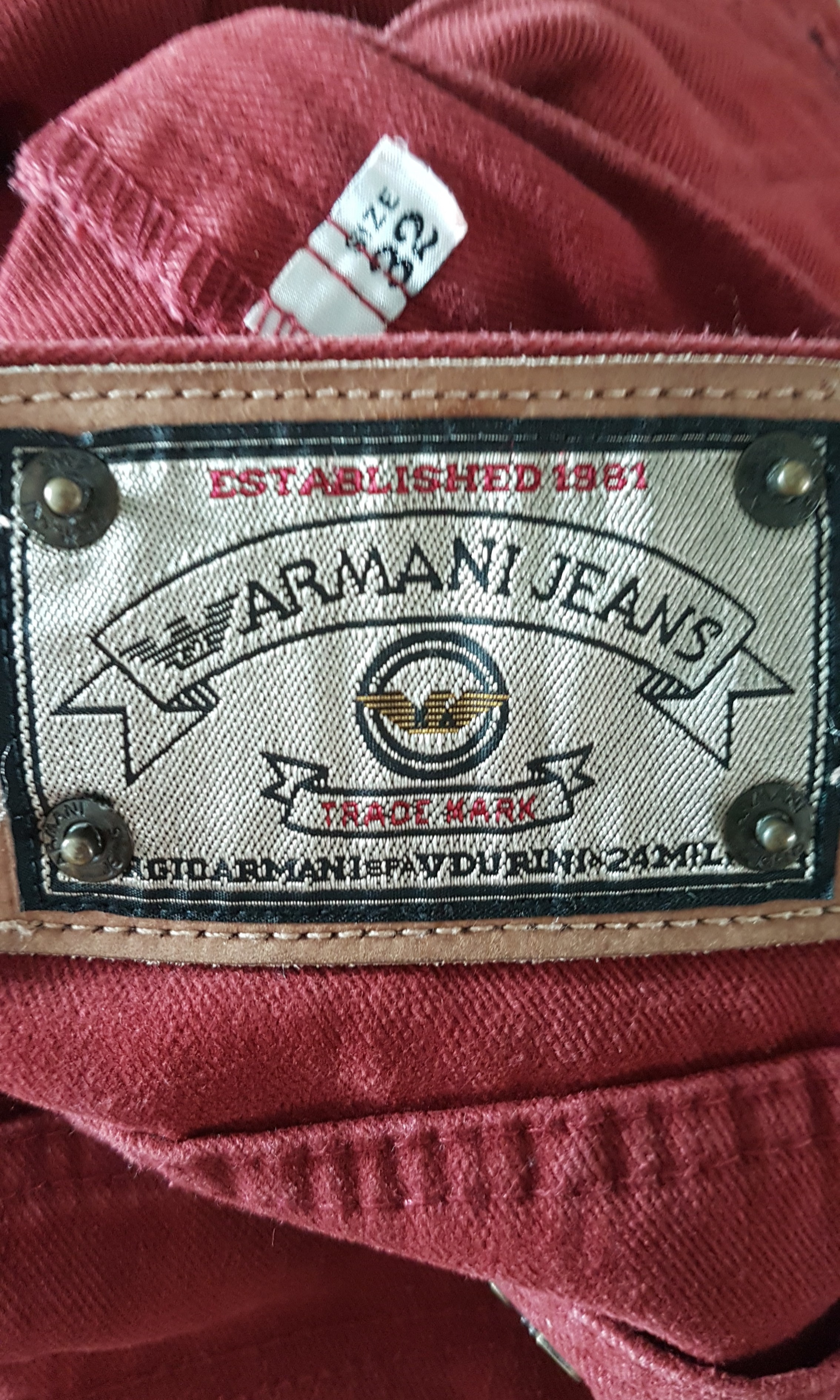 armani jeans 32