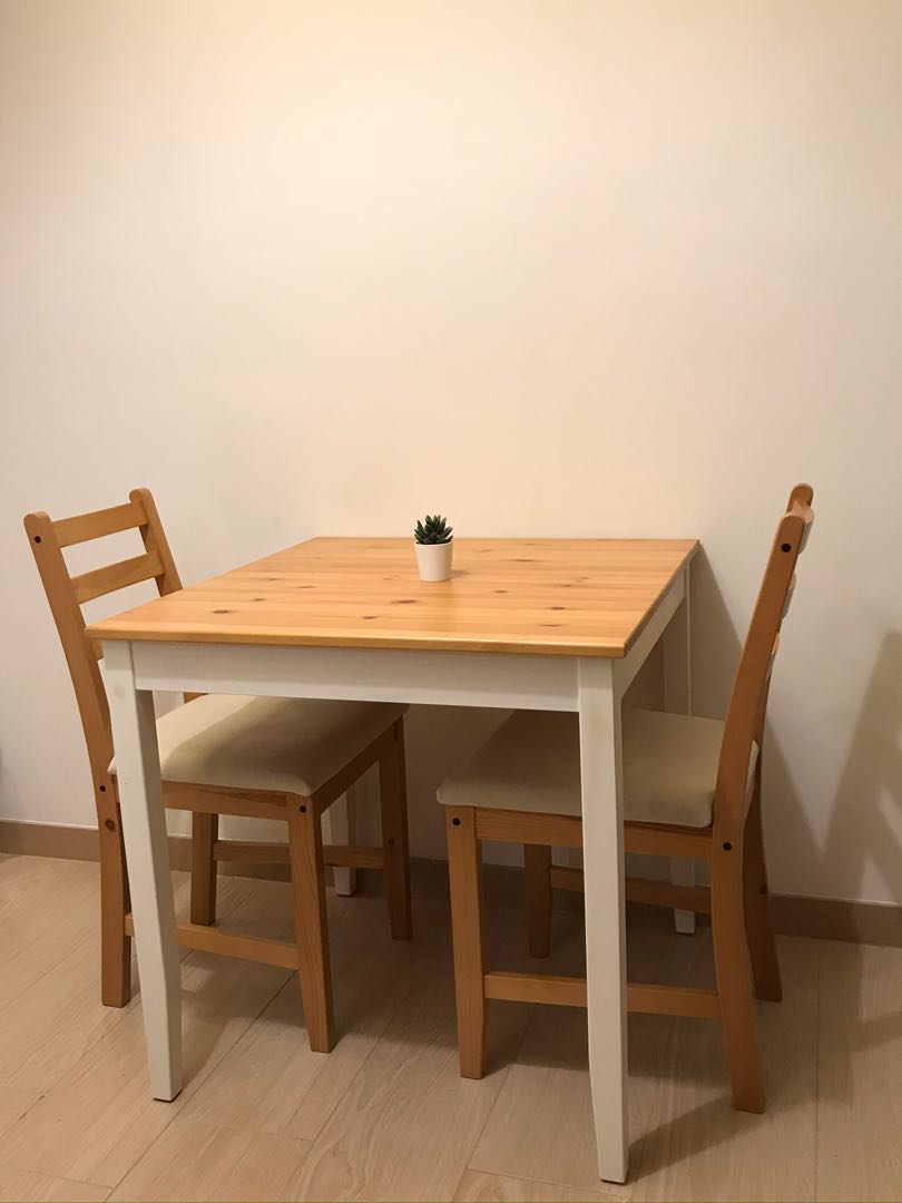 IKEA Lerhamn Table and 2 Chairs 餐枱椅子, 傢俬＆家居, 傢俬, 椅子 - Carousell