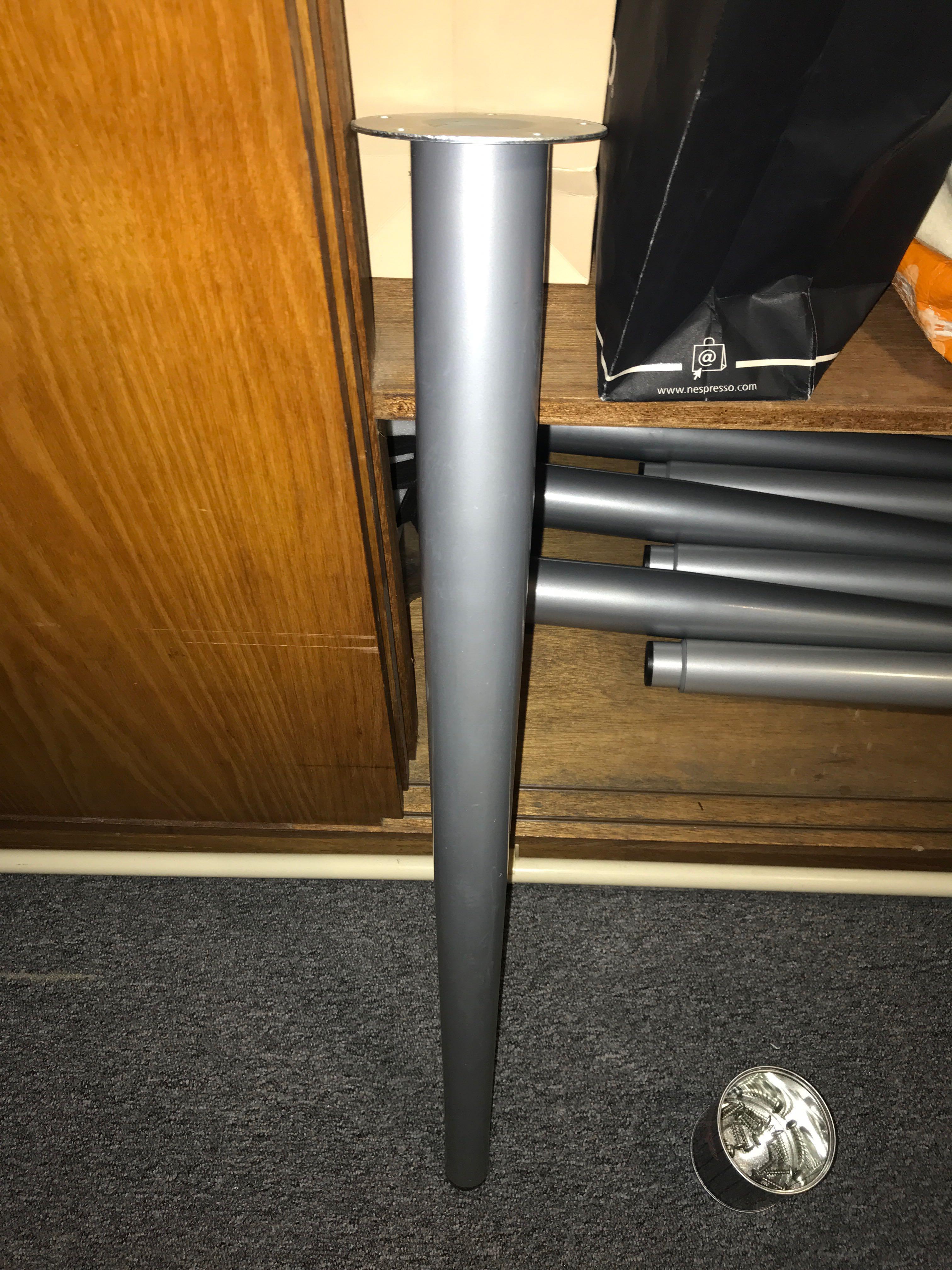 Ikea table legs set of 4 枱腳四隻 (不能伸縮 及可伸縮各一set), 傢俬＆家居, 傢俬 Carousell