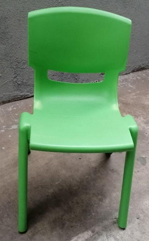 Plastik Yeşil Sandalye