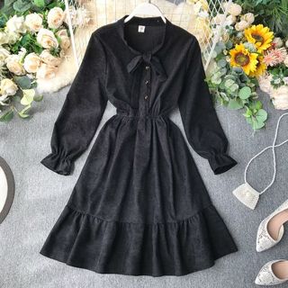 (Category: ) located in . Submitted by jiha_wardrobe (Listing ID 1023085497, Image 1). Description: .