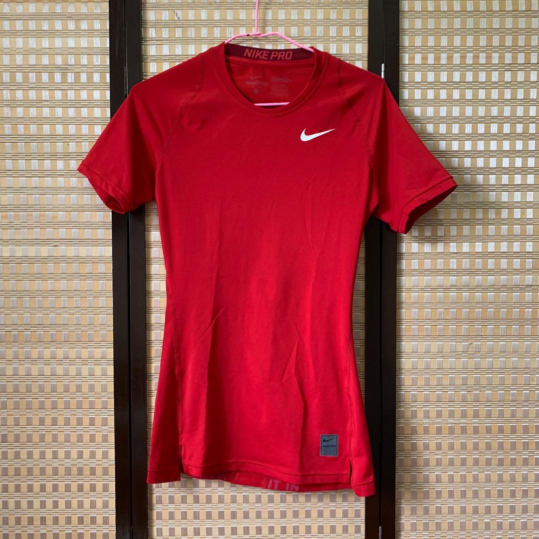 Red nike compression sale shirt