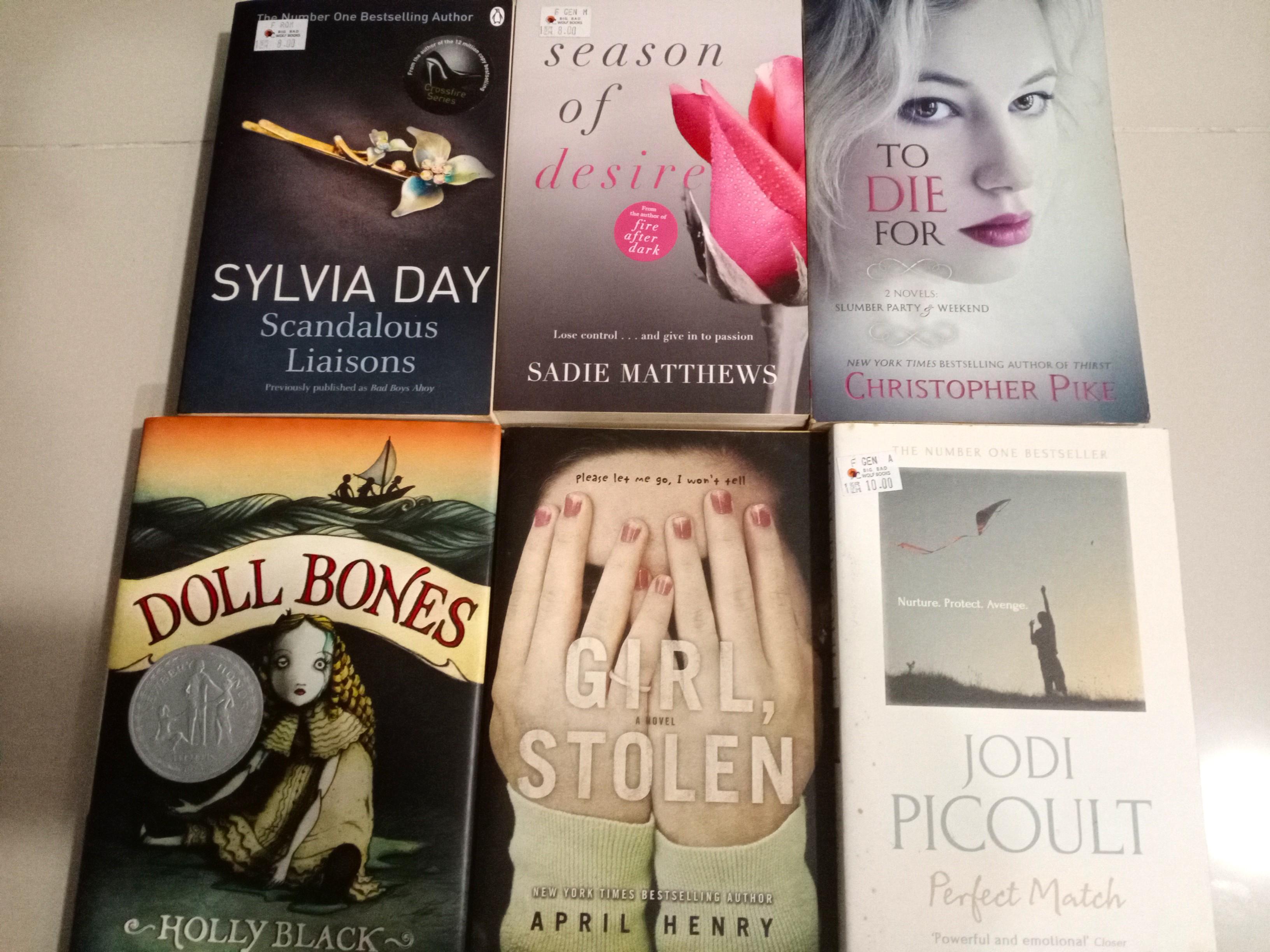 Pre Loved English Novels Books Stationery Books On Carousell
