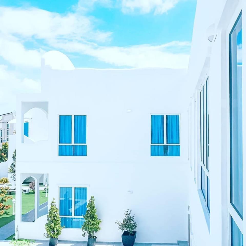 Resort Baru Konsep Santorini Pengkalan Balak Tickets Vouchers Gift Cards Vouchers On Carousell
