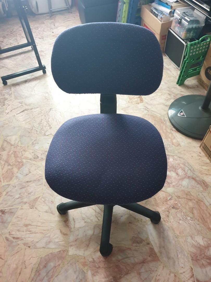 Roller Chair, Furniture & Home Living, Furniture, Chairs on Carousell