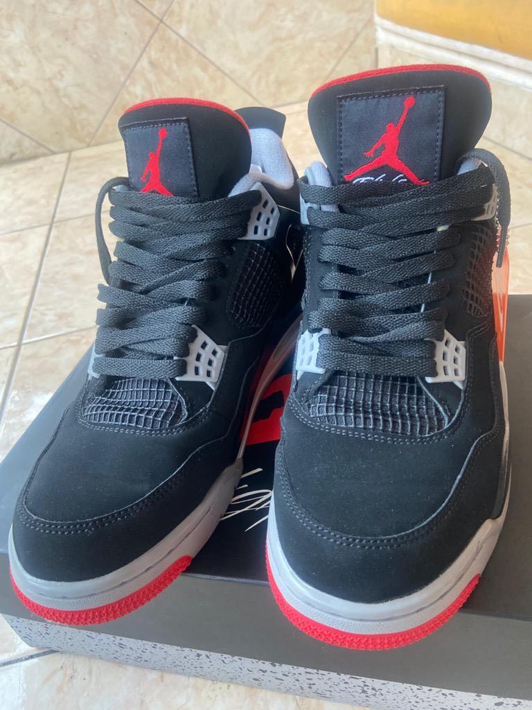 bred 4s size 10.5