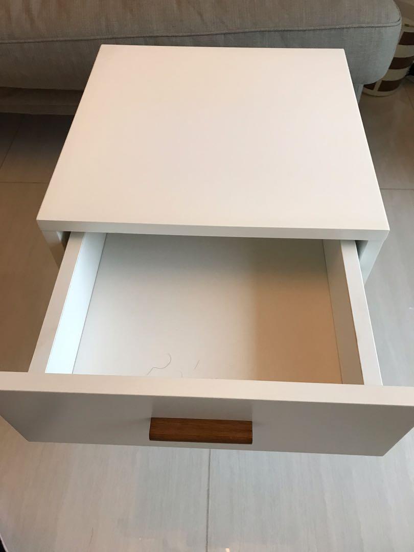 Side Table (Category: Tables & Sets) located in Singapore. Submitted by fire_snow (Listing ID 1030386943, Image 2). Description: Size 40cm * 42cm, height 45 cm.