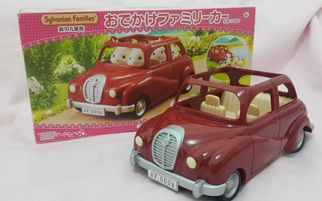 sylvanian saloon car