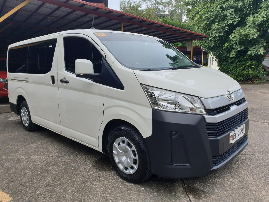 toyota commuter deluxe