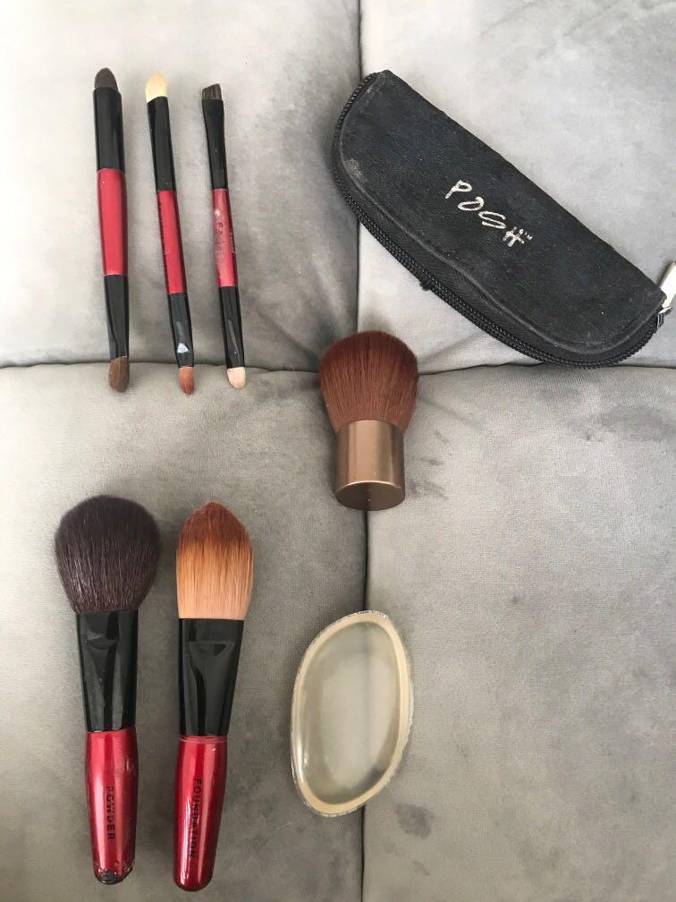 travel makeup brushes