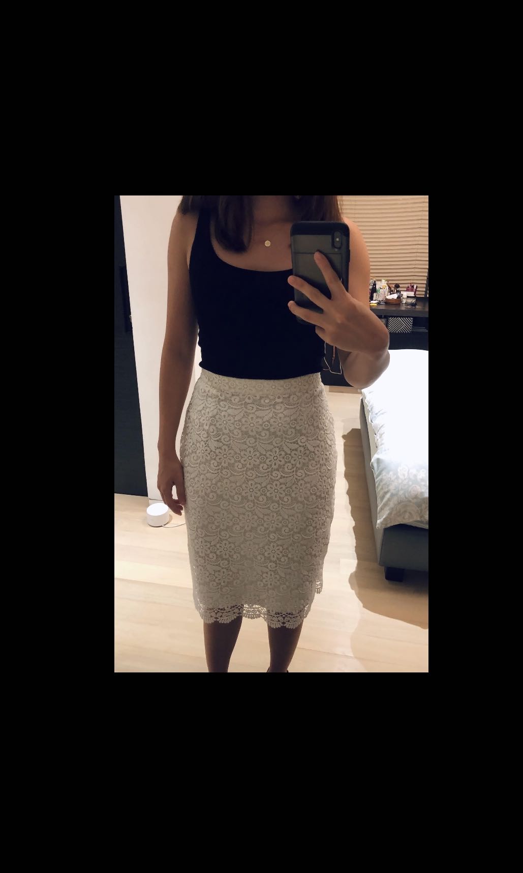 Uniqlo white lace skirt Women s Fashion Bottoms Skirts on Carousell