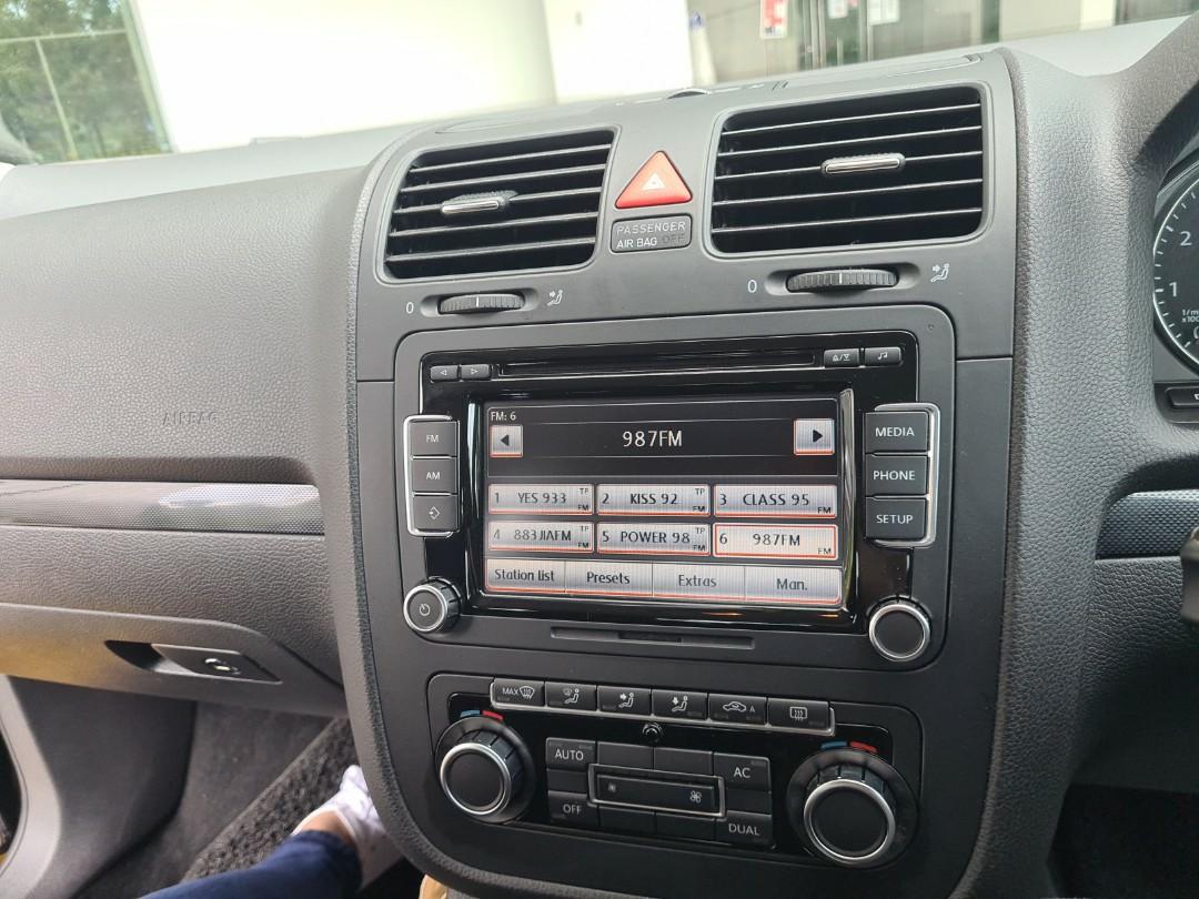 Volkswagen Jetta MK5 Car Radio, Car Accessories, Electronics & Lights on  Carousell