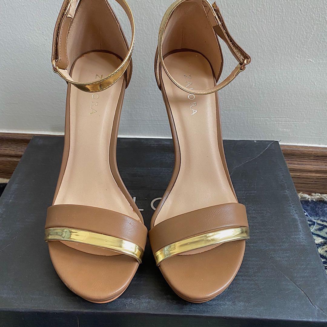 high heels taupe