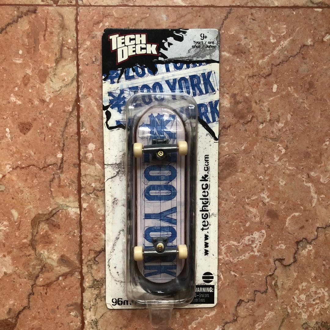 Zoo york top tech deck