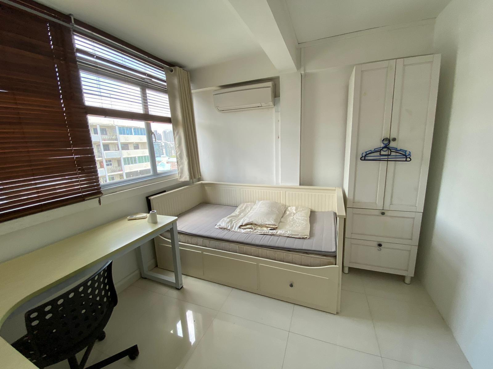 5 MINS CMW MRT COMMON ROOM NO OWNER QUEENSTOWN, COMMONWEALTH, RED