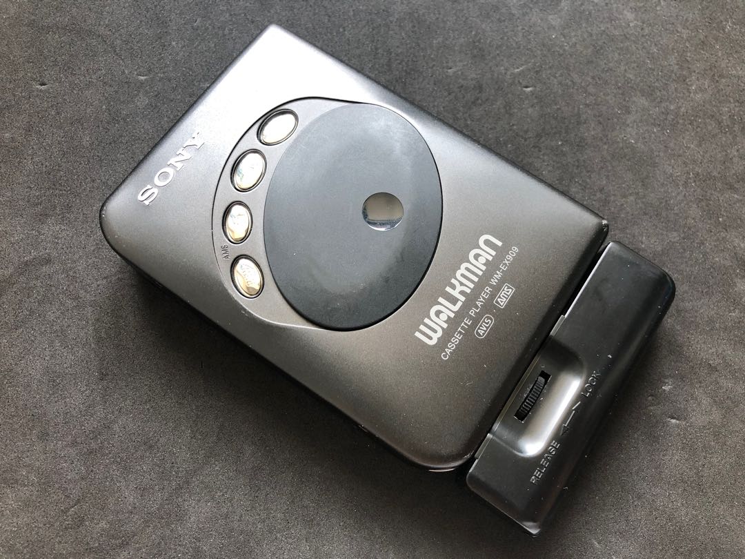 値下❢カセットウォークマン SONY WALKMAN WM-EX909　ジャンク SONY カセットウォークマン WM-EX909 ジャンク品 - メルカリ