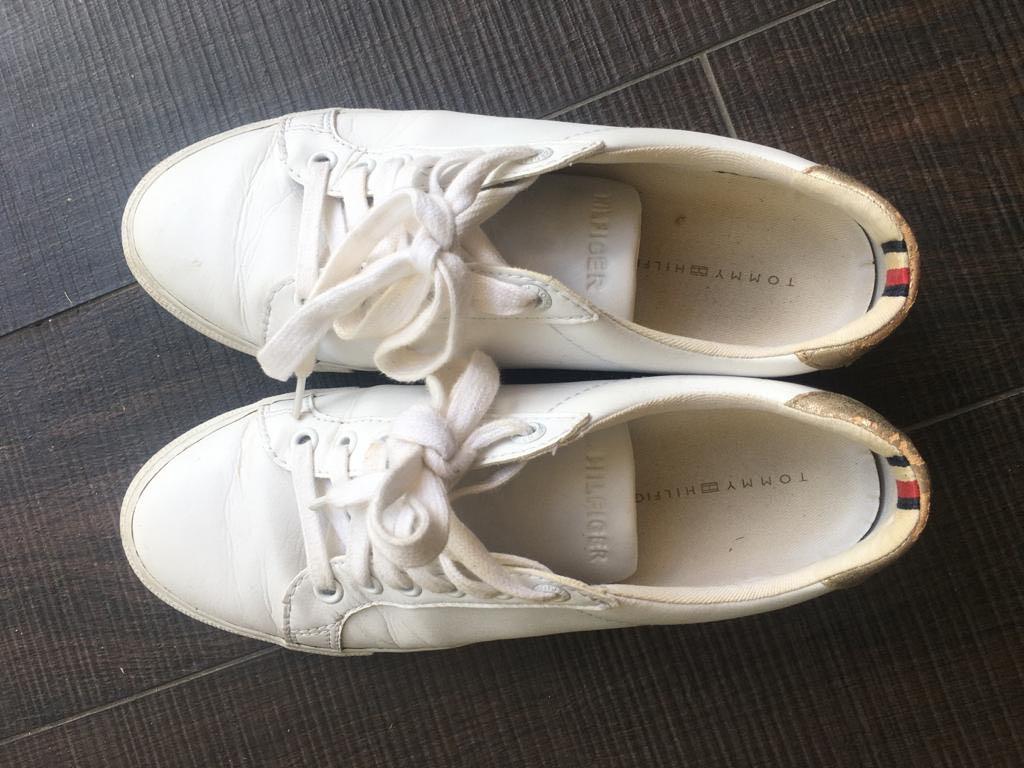 tommy white sneakers womens