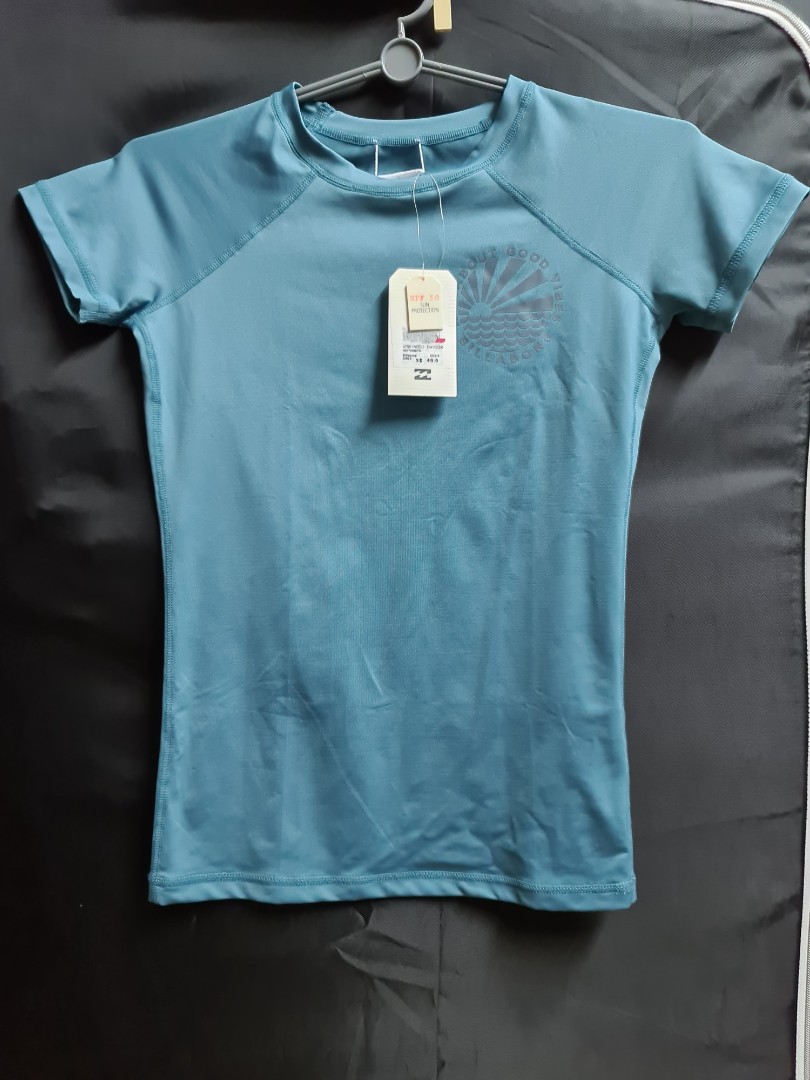 billabong wet shirt