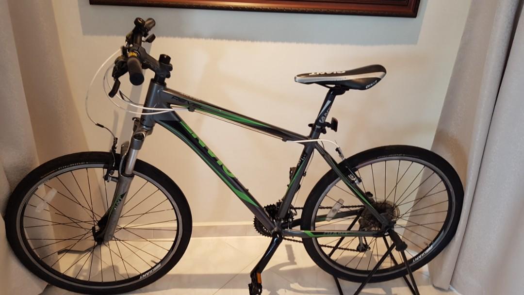 giant hybrid bike for sale