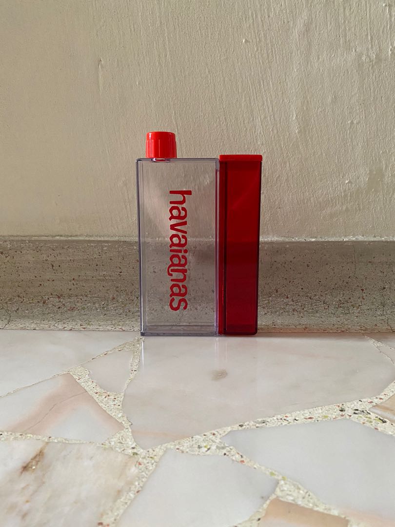 Havaianas Water Bottle, Everything Else on Carousell