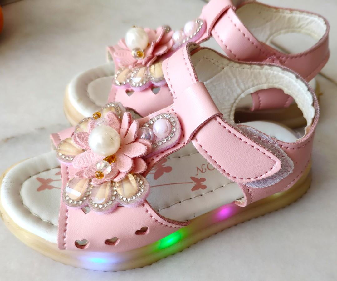 Light up Baby Girl Shoes, Babies & Kids, Babies & Kids Fashion on Carousell
