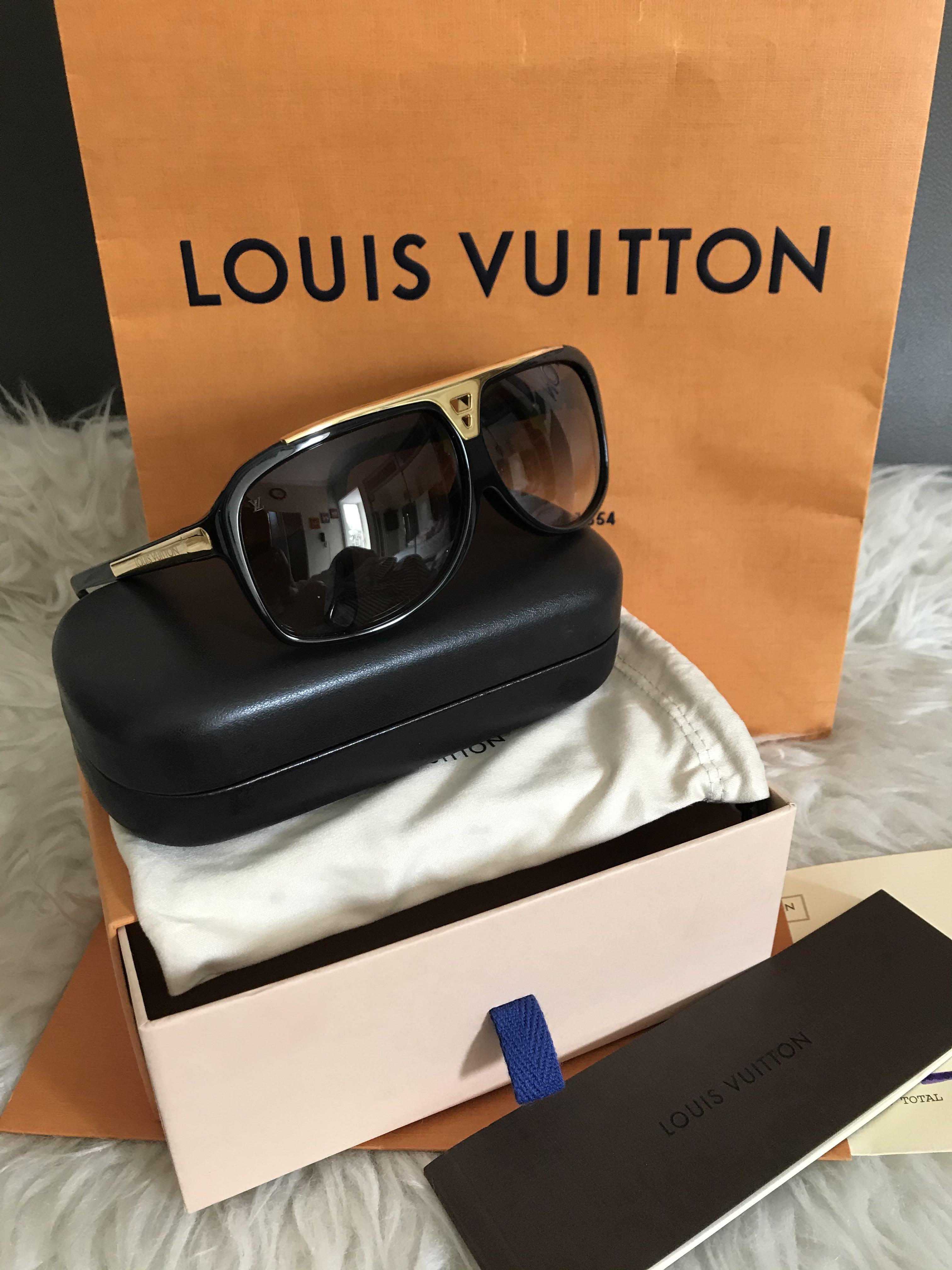 Louis Vuitton Evidence In Silver