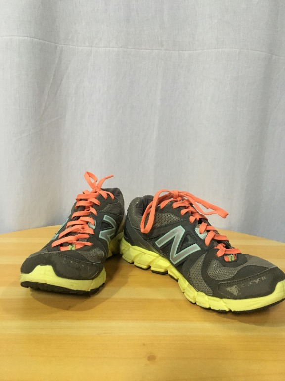 new balance 1700 mens gold