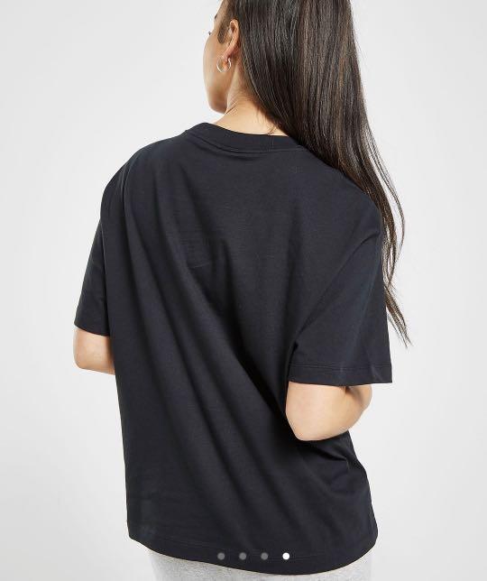 Nike Essential logo boyfriend Tshirt, Men's Fashion, Activewear on Carousell