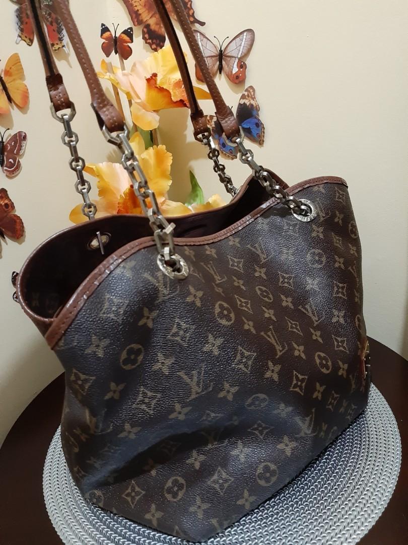 Preloved LV Automne-Hiver 2008 Collection-Monogram Tote, Luxury, Bags &  Wallets on Carousell
