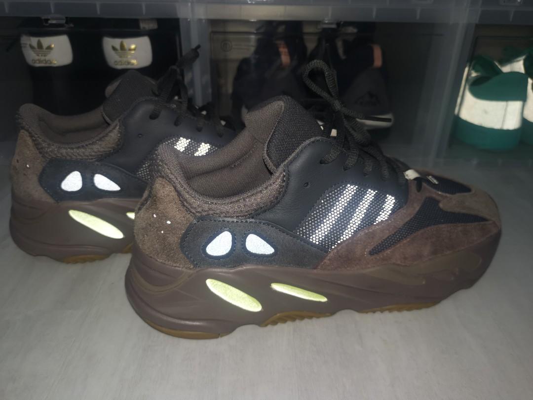 adidas yeezy 700 mauve uk