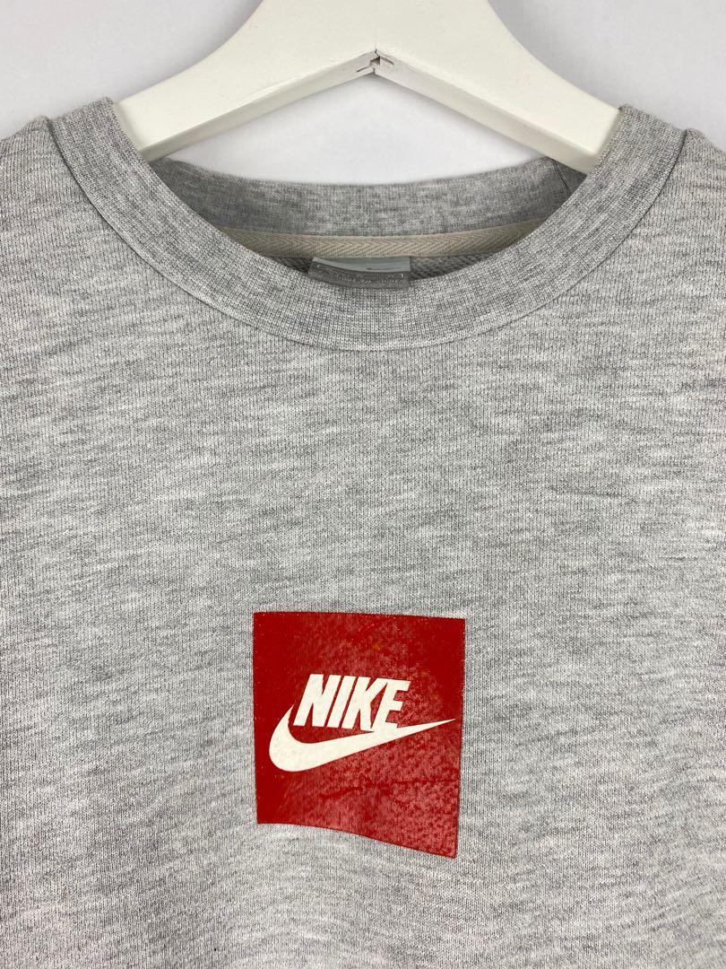 nike box logo sweatshirt