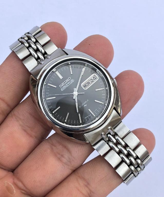Vintage Seiko 5 Actus Black Dial 21 Jewels (7019-7070), Men's Fashion,  Watches & Accessories, Watches on Carousell