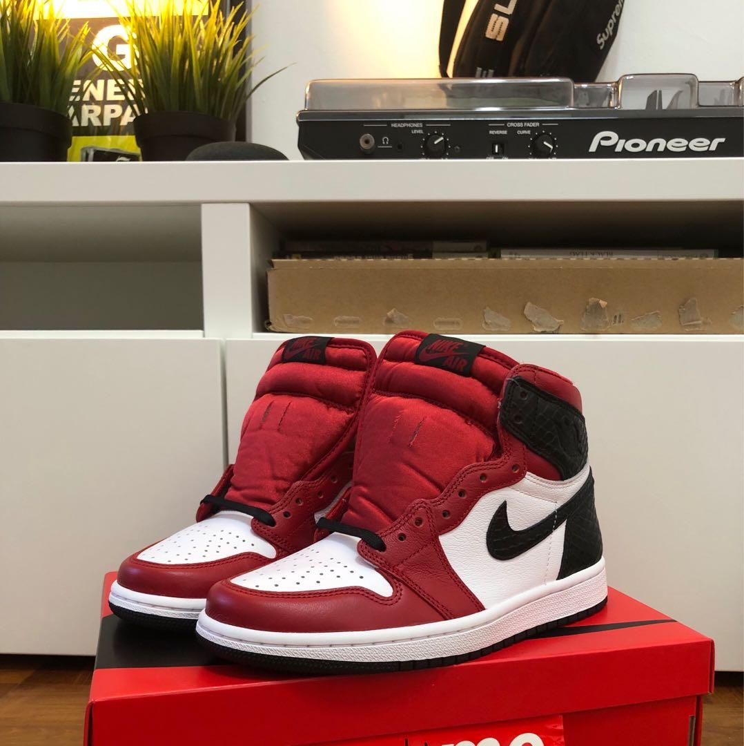 Red snake skin clearance jordans