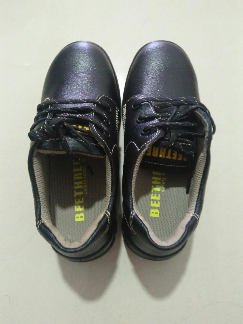 beethree safety shoes price