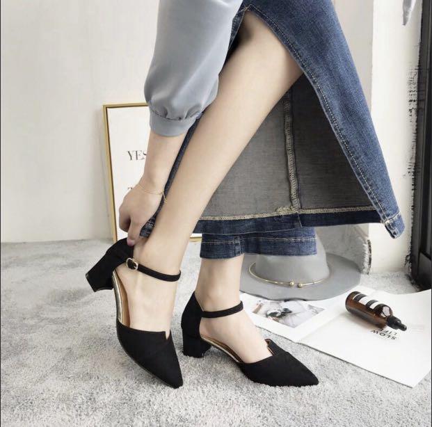 Black short heels, Women's Fashion 