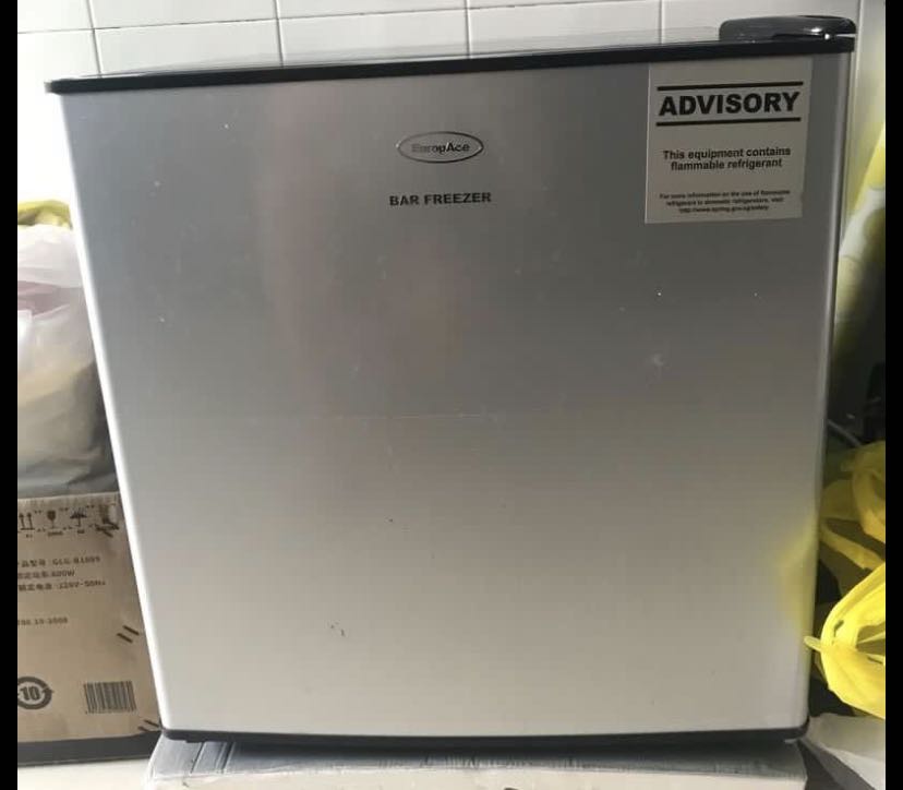 EUROPACE EFZ1361S MINI BAR FREEZER (GROSS 36L) EUROPACE MINI BAR