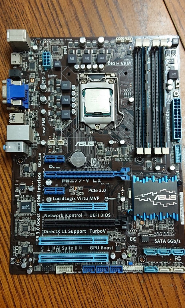 i7-3770連底板ASUS P8Z77-V LX, Kingston DDR3 16 GB RAM, 電腦