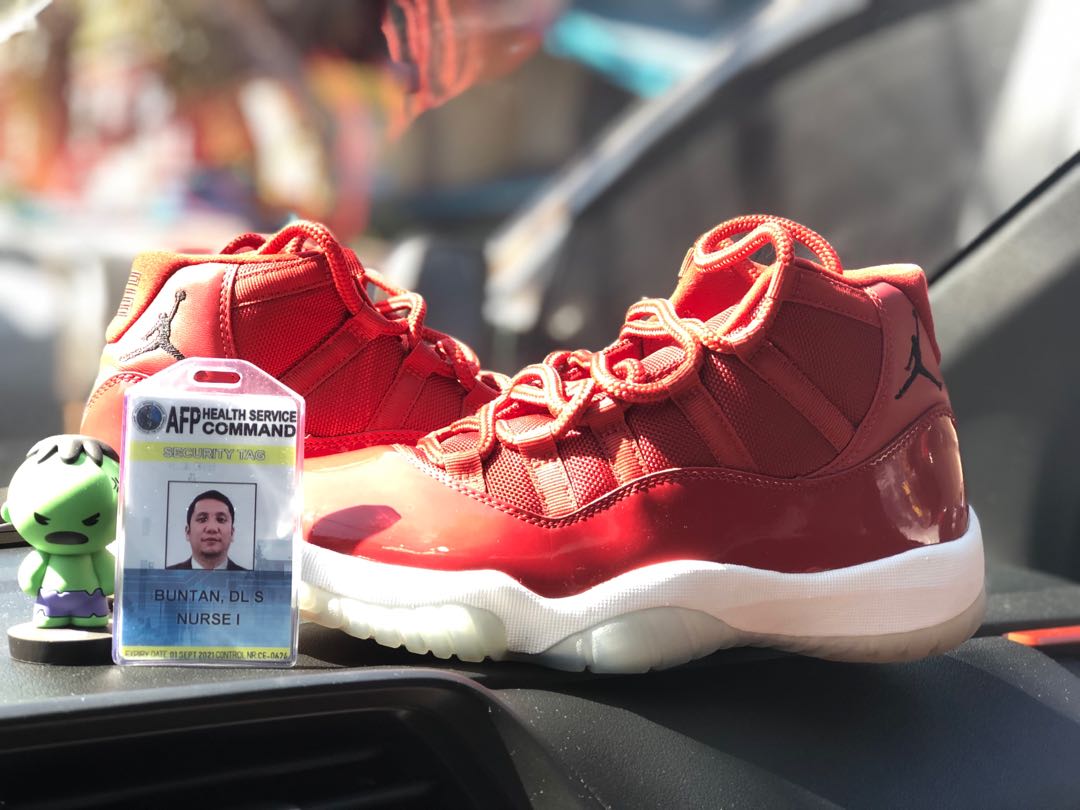 J11 Win like 96 Men s Fashion Footwear Sneakers on Carousell