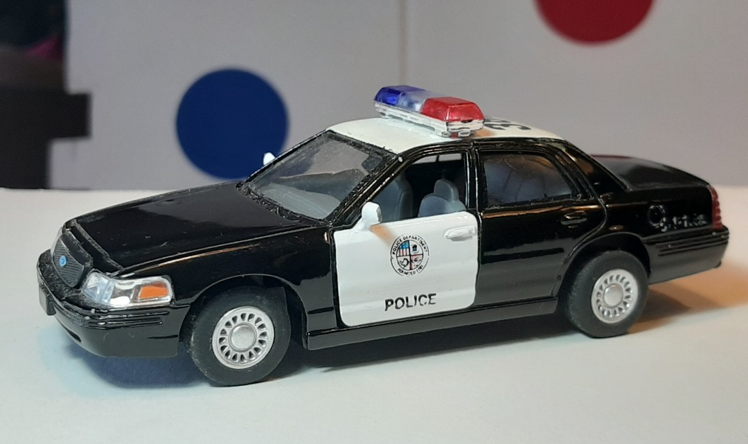 Kinsmart ford deals crown victoria