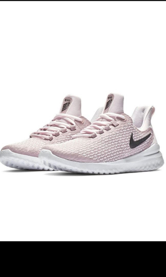 Nike renew rival boost pink colour 