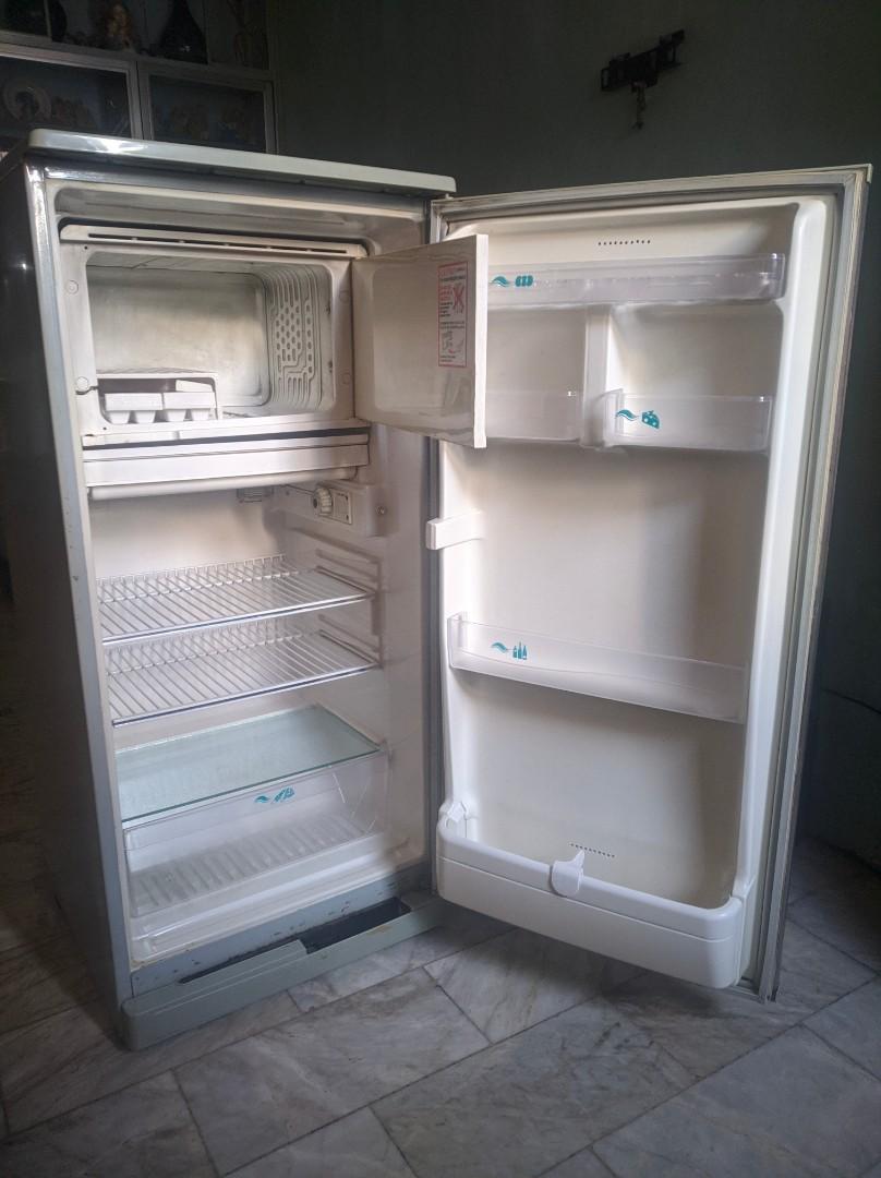 Sanyo Refrigerator (2nd Hand/Good Condition/RUSH), TV & Home Appliances