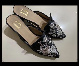 (Kategori: ) berada di . Dikirim oleh preloveddnov (ID iklan 1030904179, Gambar 1). Deskripsi: .