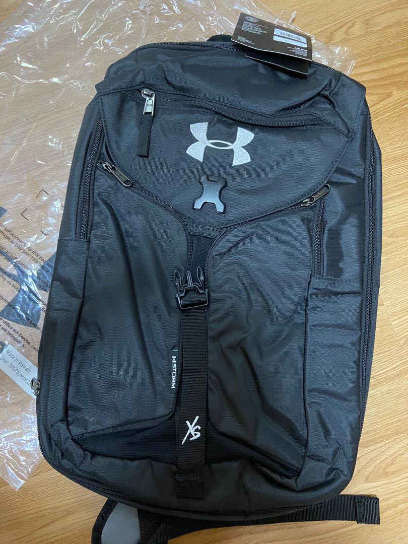 Under Armour Compel Sling 2.0, Men's Fashion, Bags, Backpacks on Carousell